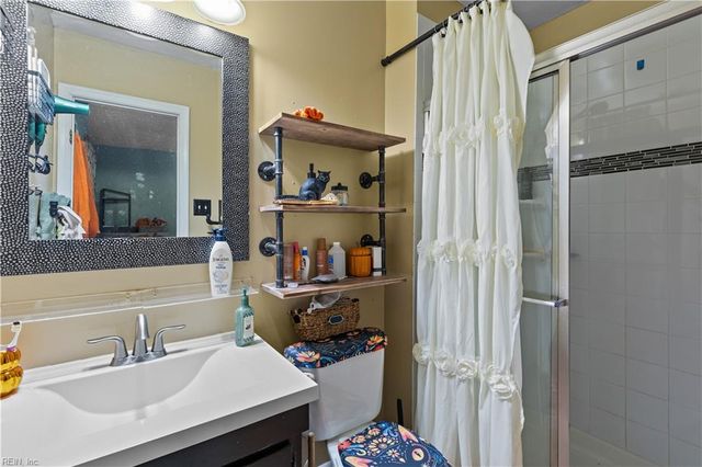 2916 Cardini PL, Virginia Beach, VA 23453