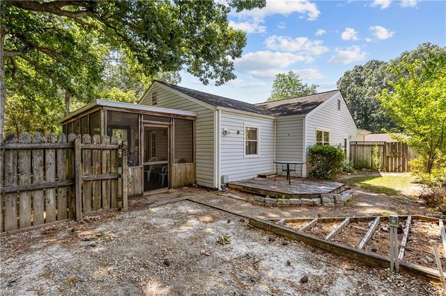 2916 Cardini PL, Virginia Beach, VA 23453
