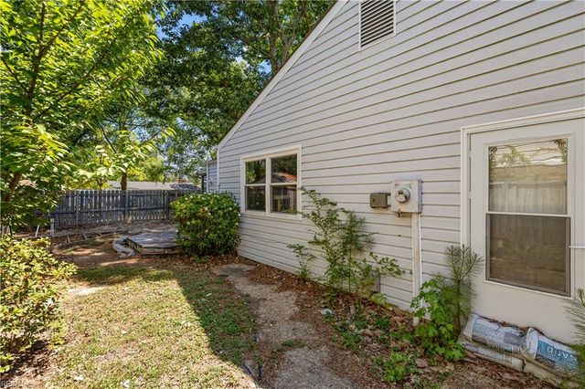 2916 Cardini PL, Virginia Beach, VA 23453