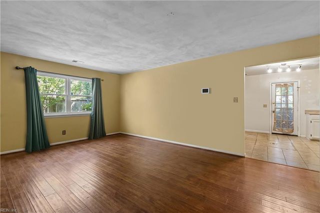 2916 Cardini PL, Virginia Beach, VA 23453