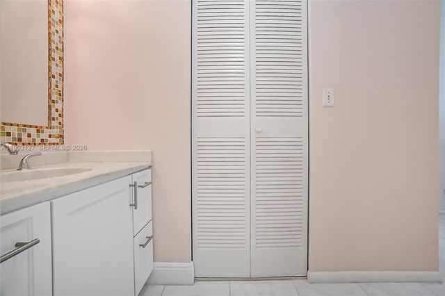 5900 NW 44th Street 202, Lauderhill, FL 33319