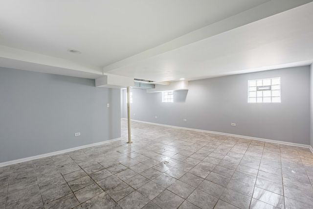 2527 Westover Avenue, North Riverside, IL 60546