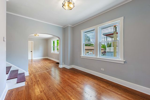 2527 Westover Avenue, North Riverside, IL 60546