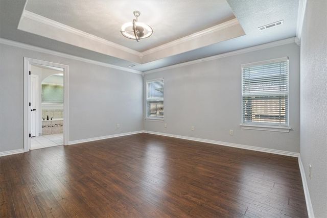 6210 S 38th Street, Rogers, AR 72758