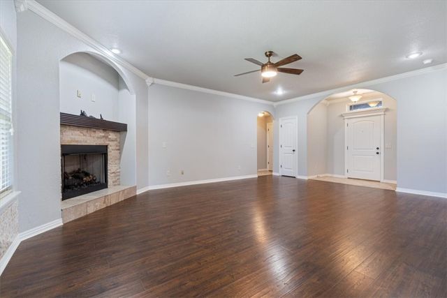 6210 S 38th Street, Rogers, AR 72758