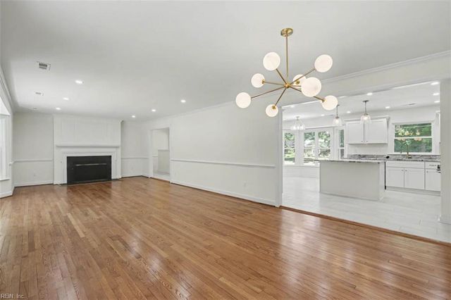 110 Artillery RD, Yorktown, VA 23692