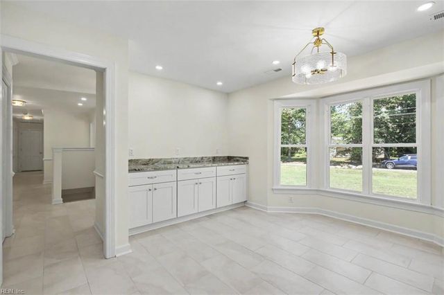 110 Artillery RD, Yorktown, VA 23692