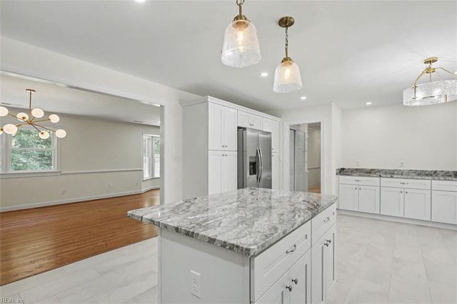 110 Artillery RD, Yorktown, VA 23692