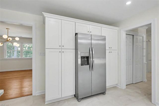 110 Artillery RD, Yorktown, VA 23692