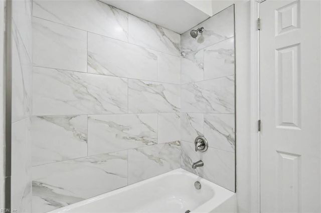 110 Artillery RD, Yorktown, VA 23692