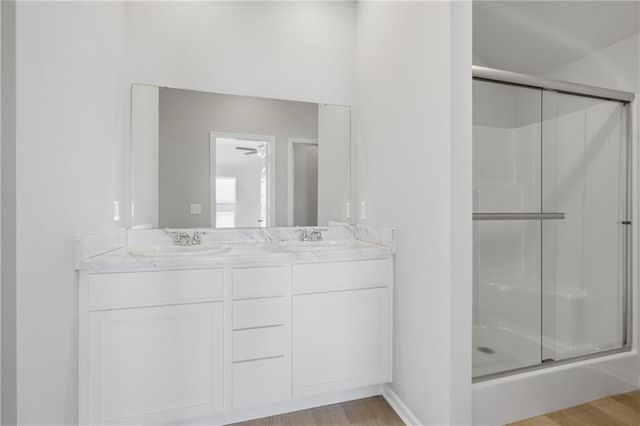 19435 Lincoln Street, Spring Hill, KS 66083