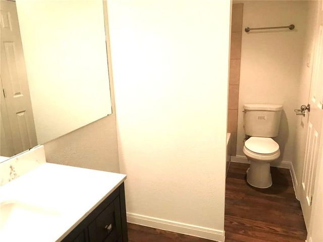 2750 Holly Hall Street 1907, Houston, TX 77054