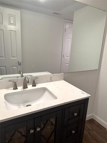 2750 Holly Hall Street 1907, Houston, TX 77054