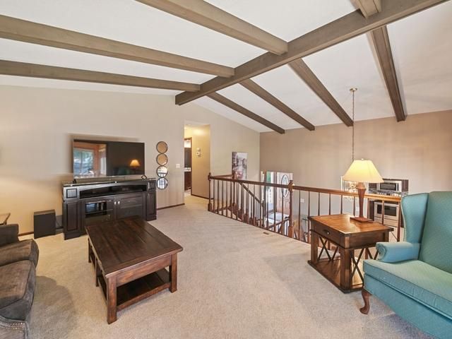 664 Greenway Avenue N, Oakdale, MN 55128