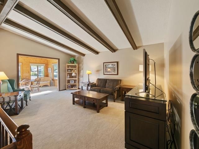664 Greenway Avenue N, Oakdale, MN 55128