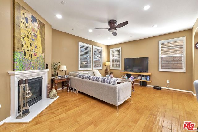 409 Spring Park Road, Camarillo, CA 93012