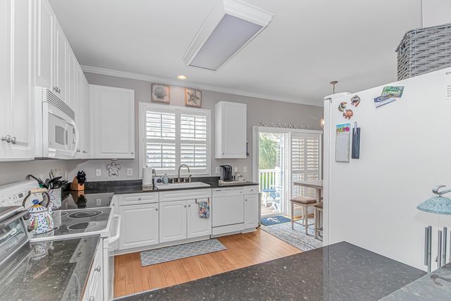 601 Hillside Dr N Apt 1003, North Myrtle Beach, SC 29582