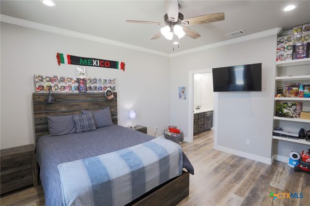 2404 E Big Elm Road, Troy, TX 76579