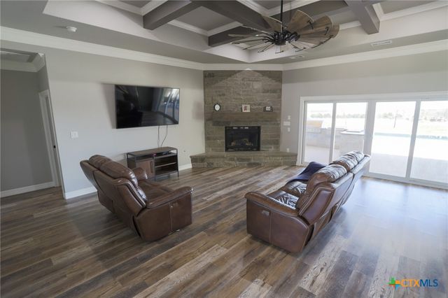 2404 E Big Elm Road, Troy, TX 76579