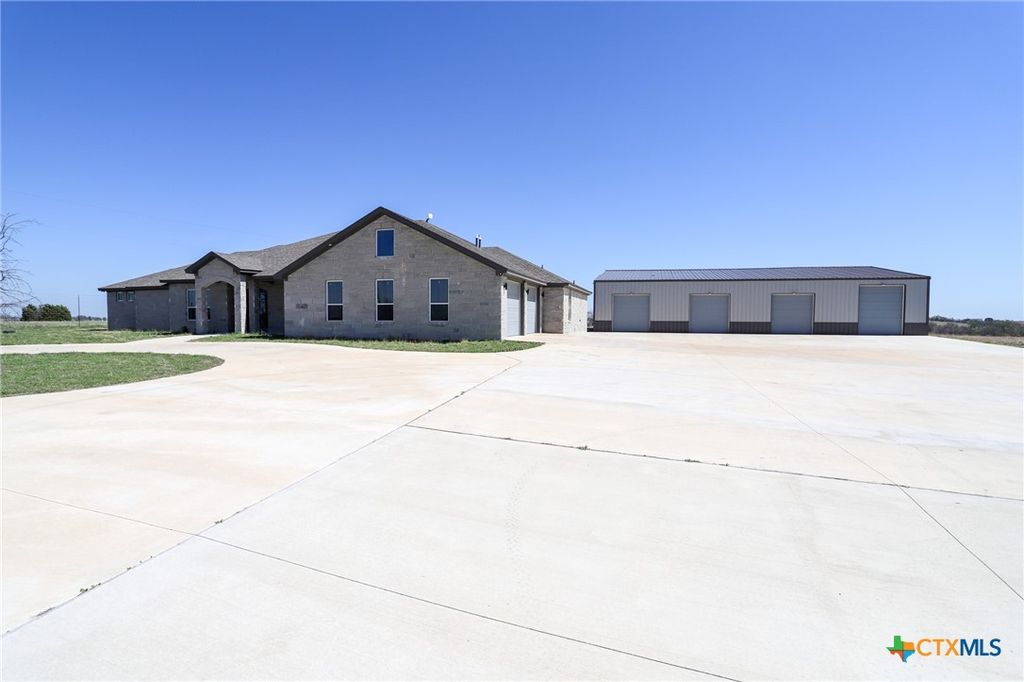 2404 E Big Elm Road, Troy, TX 76579