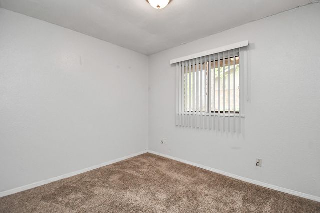 707 S Franklin Avenue, Cleveland, TX 77327