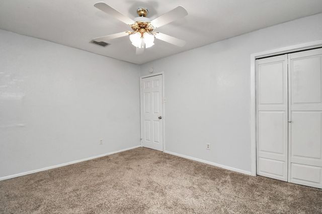 707 S Franklin Avenue, Cleveland, TX 77327