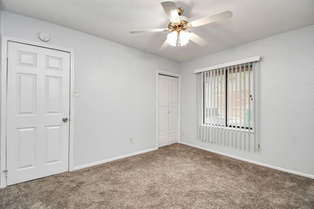 707 S Franklin Avenue, Cleveland, TX 77327