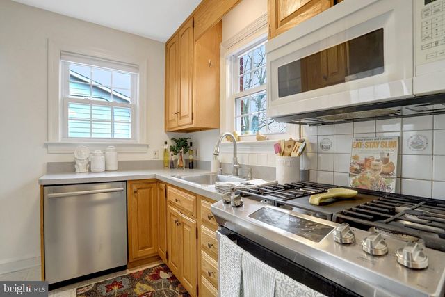 838 S LINCOLN ST, Arlington, VA 22204