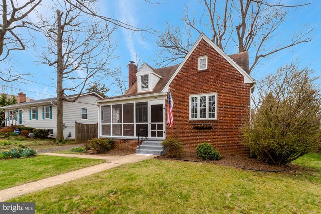 838 S LINCOLN ST, Arlington, VA 22204