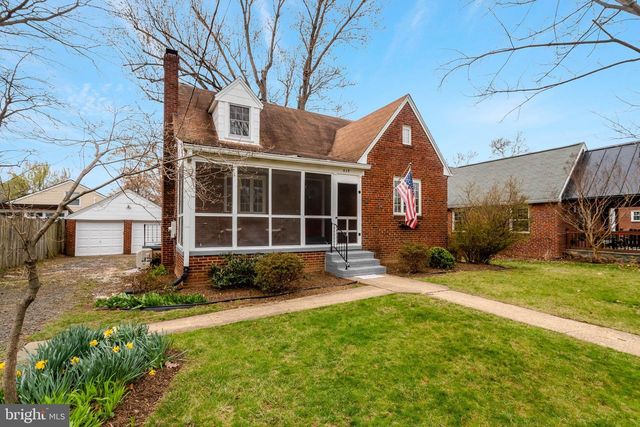 838 S LINCOLN ST, Arlington, VA 22204