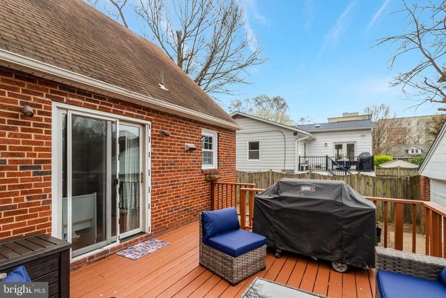 838 S LINCOLN ST, Arlington, VA 22204