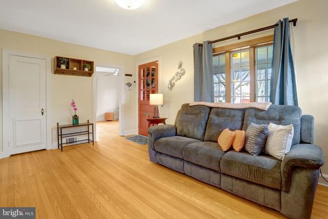 838 S LINCOLN ST, Arlington, VA 22204