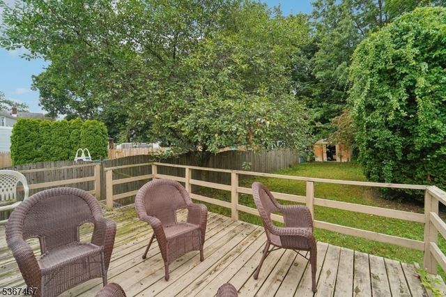 12 Macarthur Ave, Hasbrouck Heights Boro, NJ 07604