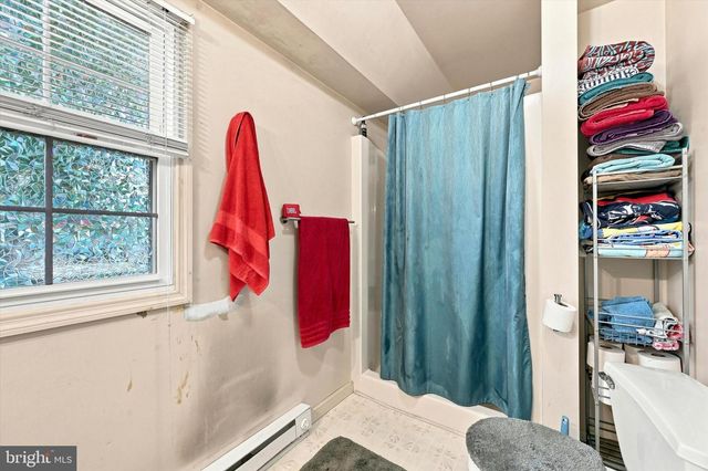 30 WALNUT ST, Mohnton, PA 19540