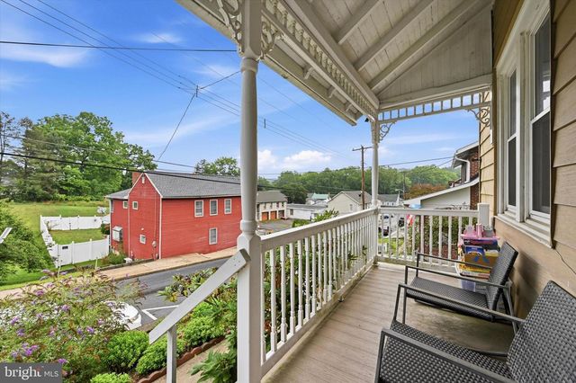 30 WALNUT ST, Mohnton, PA 19540