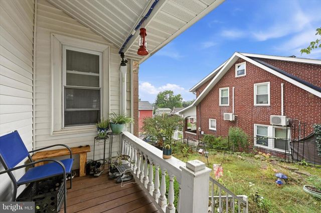 30 WALNUT ST, Mohnton, PA 19540