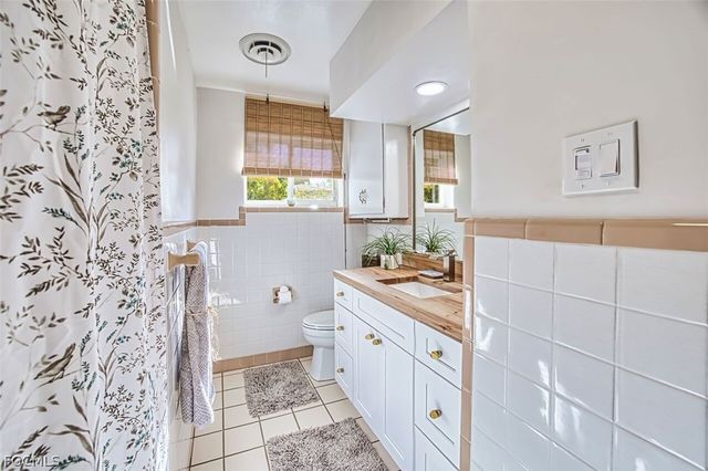 1239 Stadler DR, Fort Myers, FL 33901