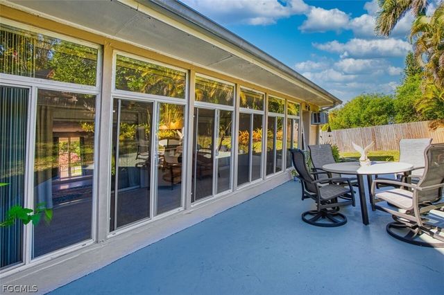 1239 Stadler DR, Fort Myers, FL 33901