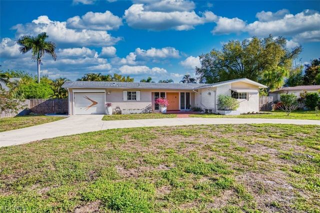 1239 Stadler DR, Fort Myers, FL 33901