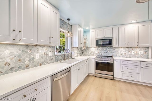 1239 Stadler DR, Fort Myers, FL 33901