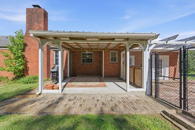 220 Linda Ln, Madison, TN 37115