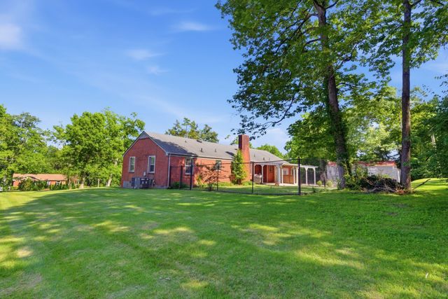 220 Linda Ln, Madison, TN 37115