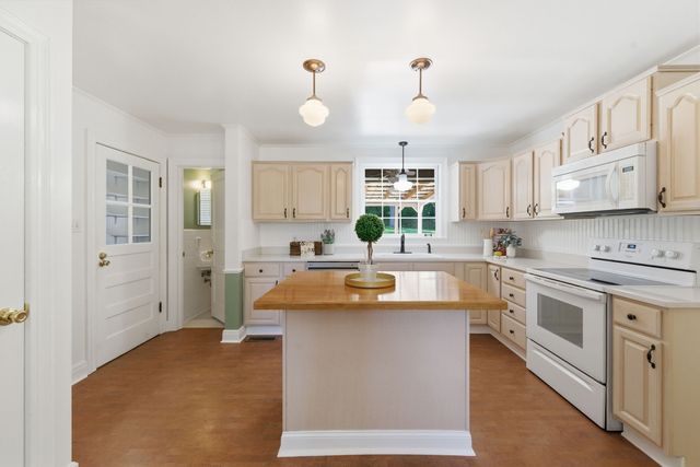 220 Linda Ln, Madison, TN 37115