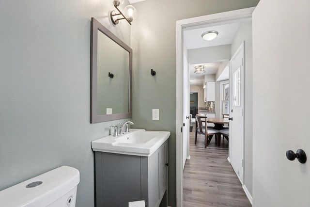 2117 Sunnyside DRIVE, Waukesha, WI 53186