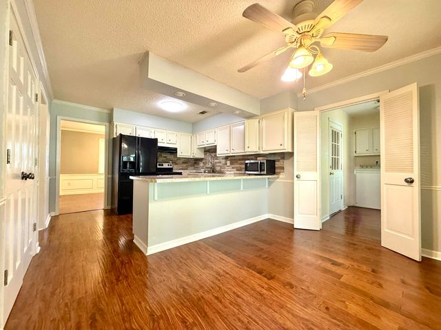 1891 RIVER GLEN CV, Germantown, TN 38139