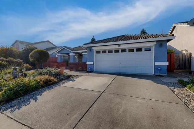 3147 Grizzly Bay Rd, West Sacramento, CA 95691