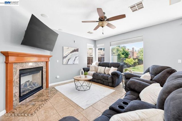 4547 Glenbrook Dr, Tracy, CA 95377