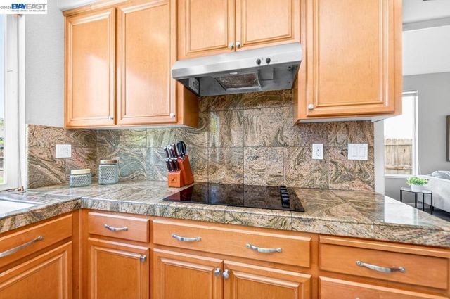 4547 Glenbrook Dr, Tracy, CA 95377