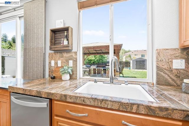 4547 Glenbrook Dr, Tracy, CA 95377