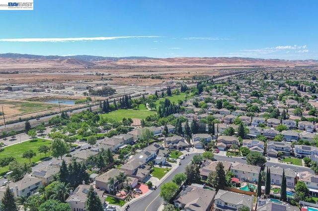 4547 Glenbrook Dr, Tracy, CA 95377